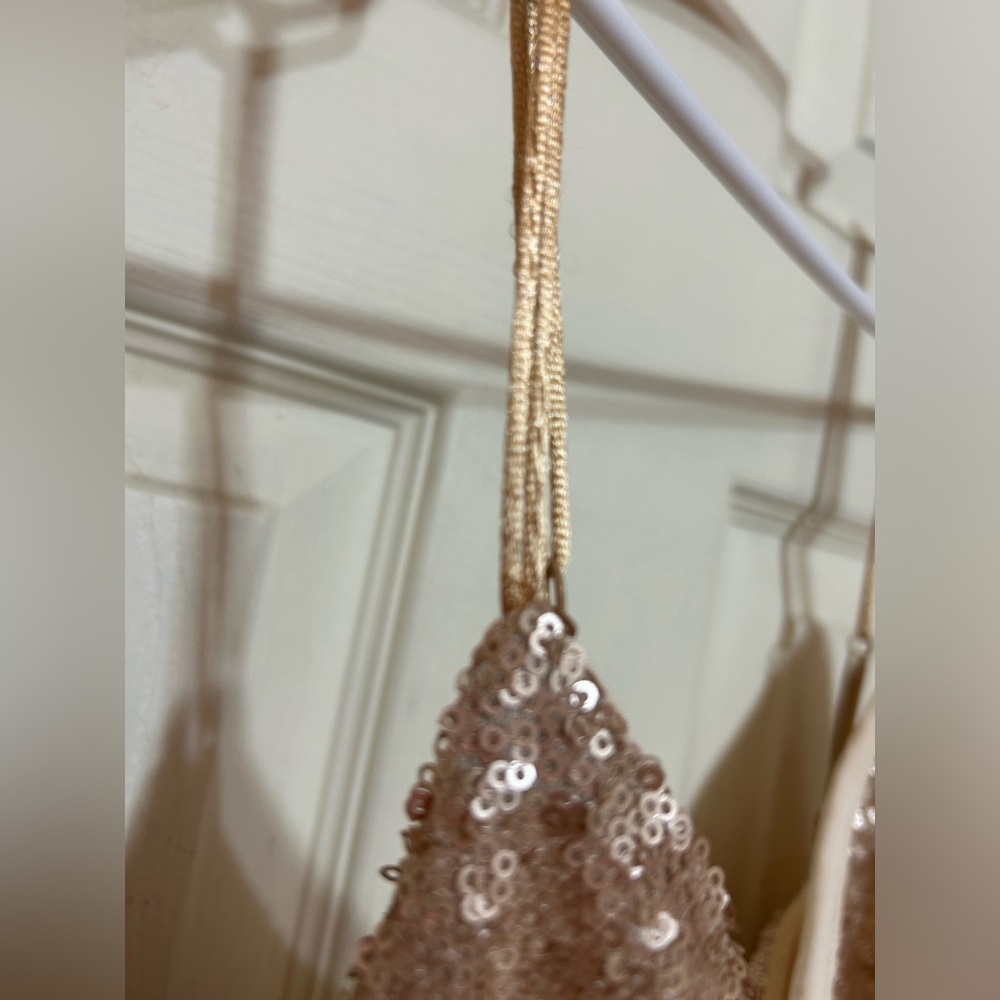 NWT Jack by BB Dakota Sequin Slip Dress Gold L - Picture 8 of 10